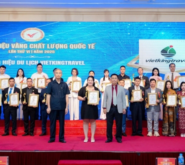 Vietkingtravel lọt Top 10 Thương hiệu Vàng Chất lượng Quốc tế 2025