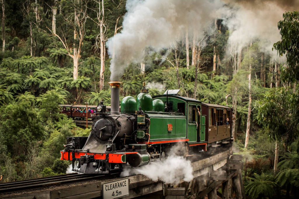 Trải nghiệm trên chuyến tàu lửa hơi nước Puffing Billy