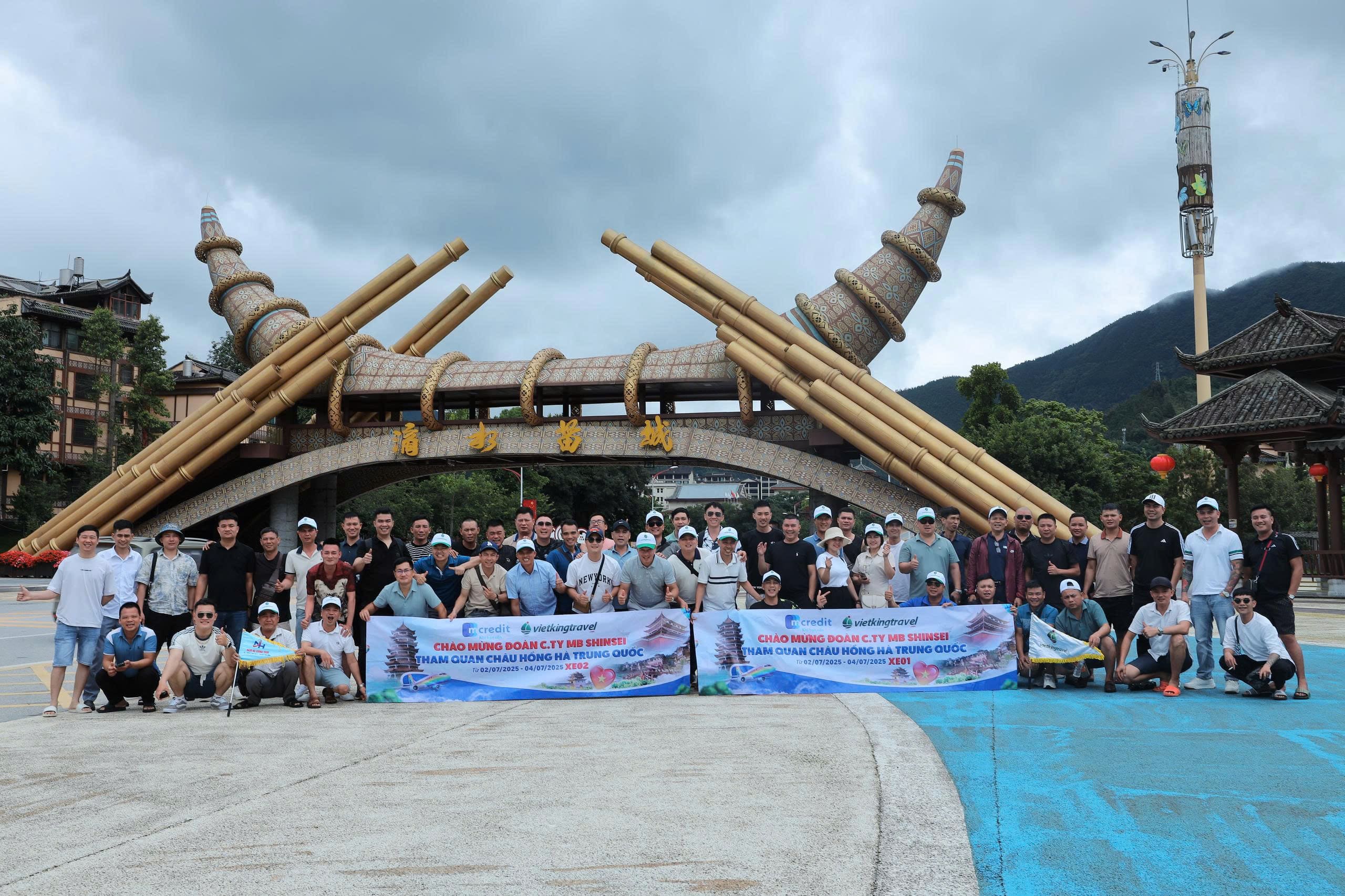 Fam Trip 3N2Đ Khám phá Châu Hồng Hà cùng CEO đối tác